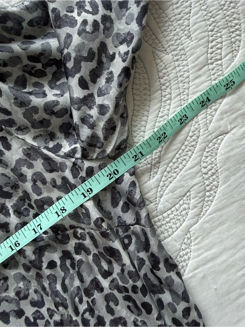 NWT - J. McLaughlin - Paloma Leopard Print Silk-blend Shirtdress - Gray/Charcoal